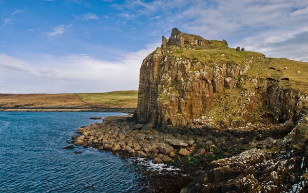 UK historic attraction photo, Duntulm Castle