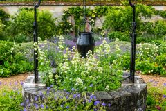 Houghton Lodge Gardens