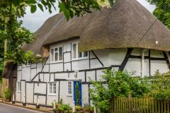 Thatched cottage in King's Somborne
