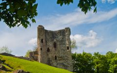 English Castles Photo Gallery, Peveril Castle