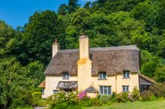 A pretty thatched cottage in Selworthy