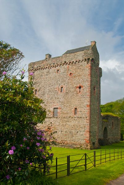 Skipness Castle photo, Skipness Castle