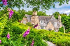 Stoneywell historic house