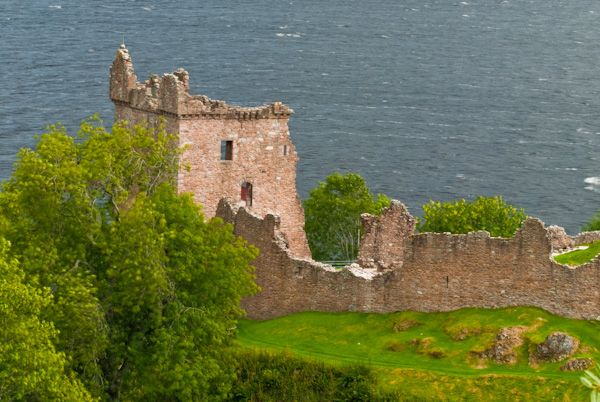 Urquhart Castle photo, Urquhart Castle