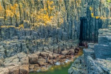 Caves of Gold, Skye